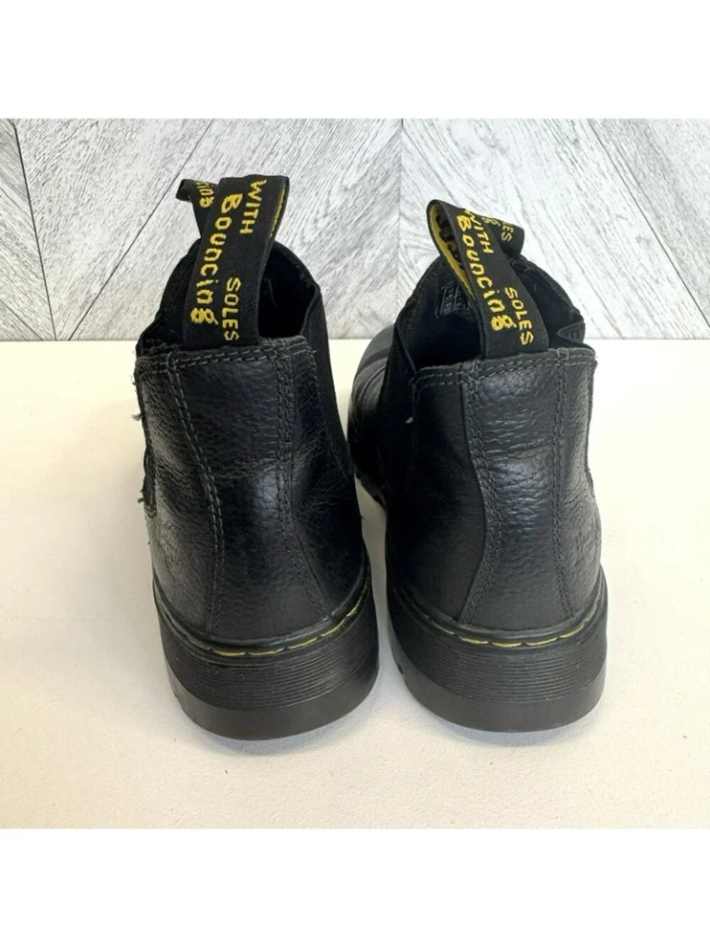 Dr Martens Hardie Chelsea Boots Shoes Black Leather Pull On Mens US 11 EU 45